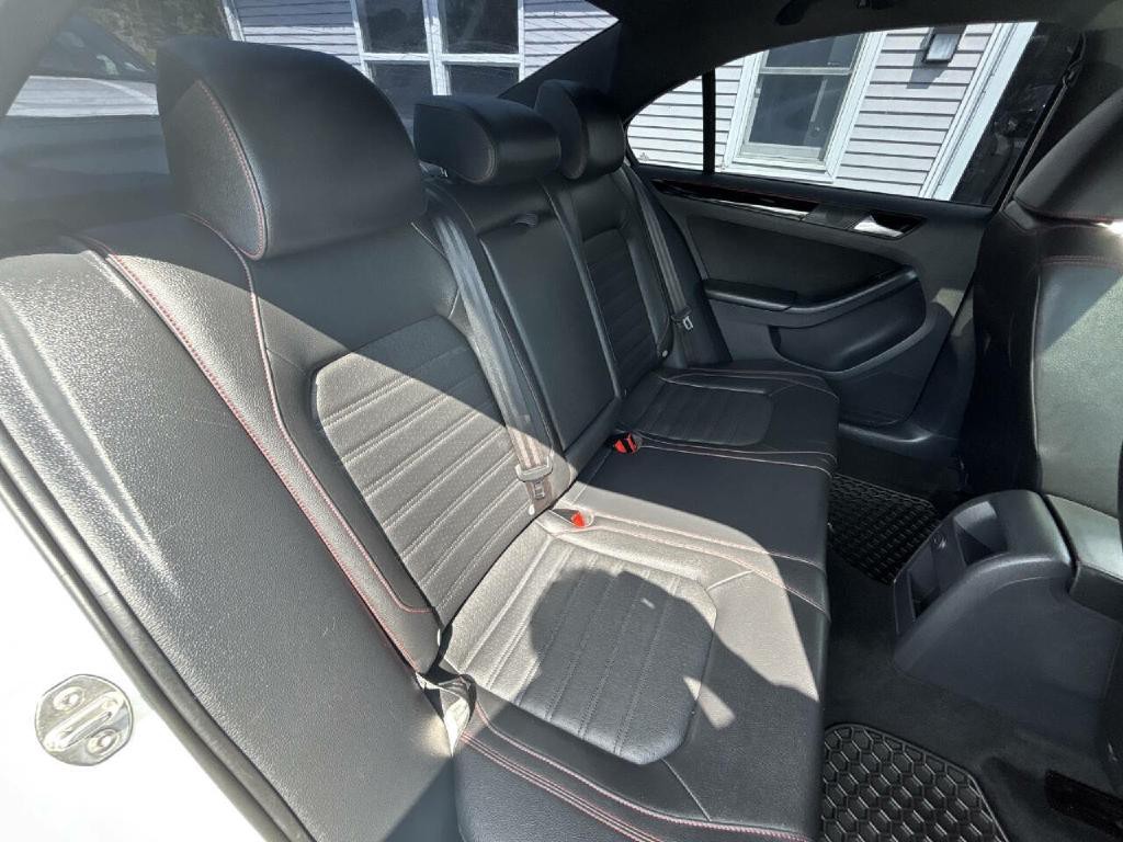 2017 Volkswagen Jetta Image 15