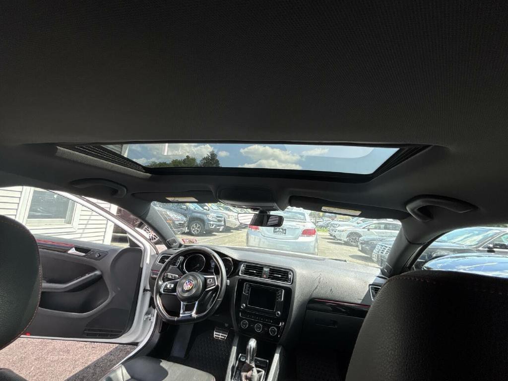 2017 Volkswagen Jetta Image 17