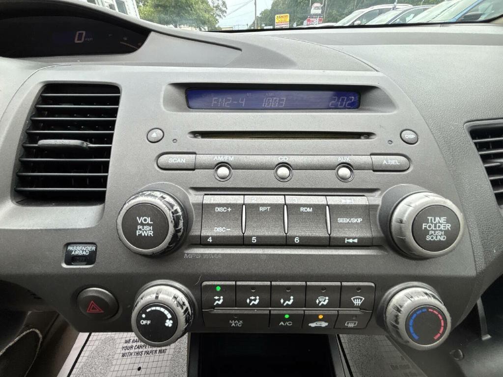 2010 Honda Civic Image 19