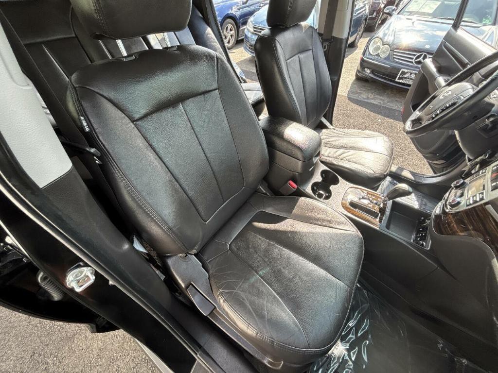 2011 Hyundai Santa Fe Image 14