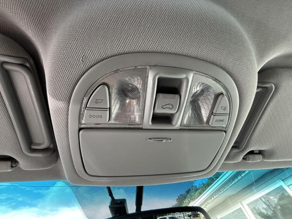 2011 Hyundai Santa Fe Image 26