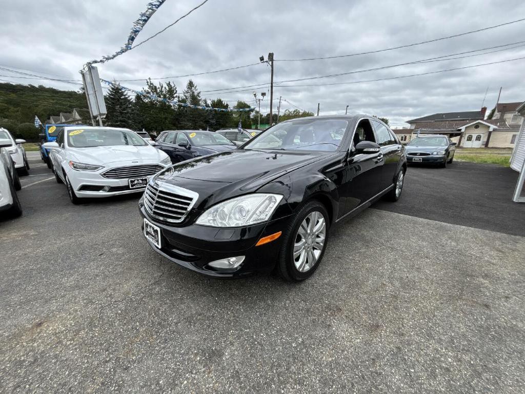 2009 Mercedes-Benz S-Class Image 2