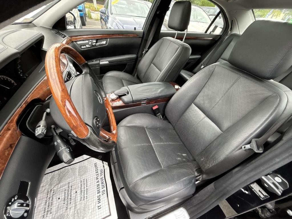 2009 Mercedes-Benz S-Class Image 8