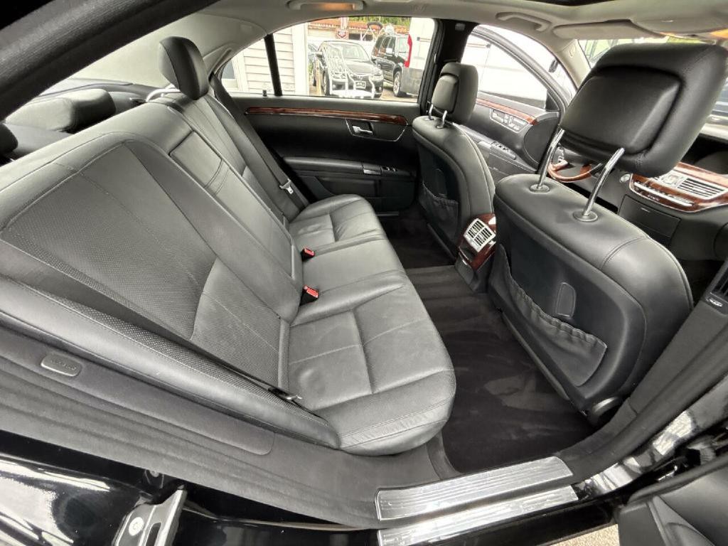 2009 Mercedes-Benz S-Class Image 14