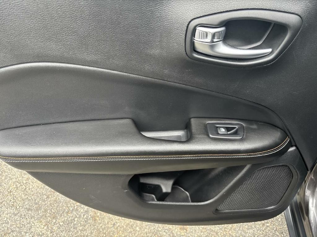 2019 Jeep Compass Image 12