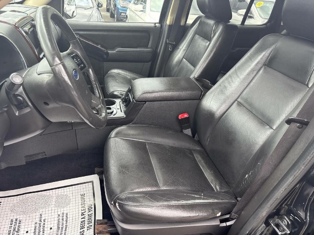 2010 Ford Explorer Image 9