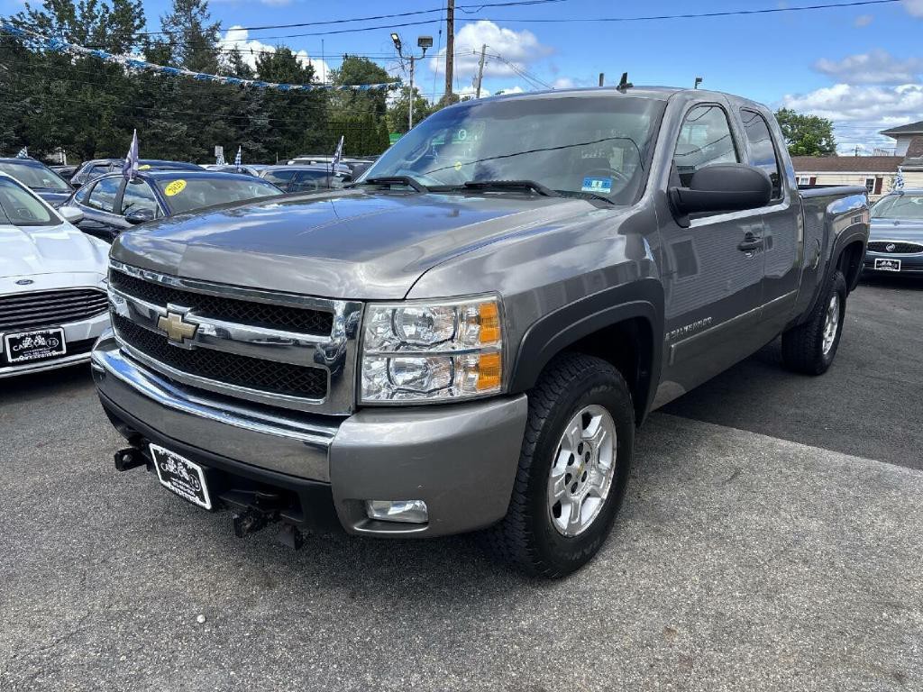 2008 Chevrolet Silverado 1500 Image 2