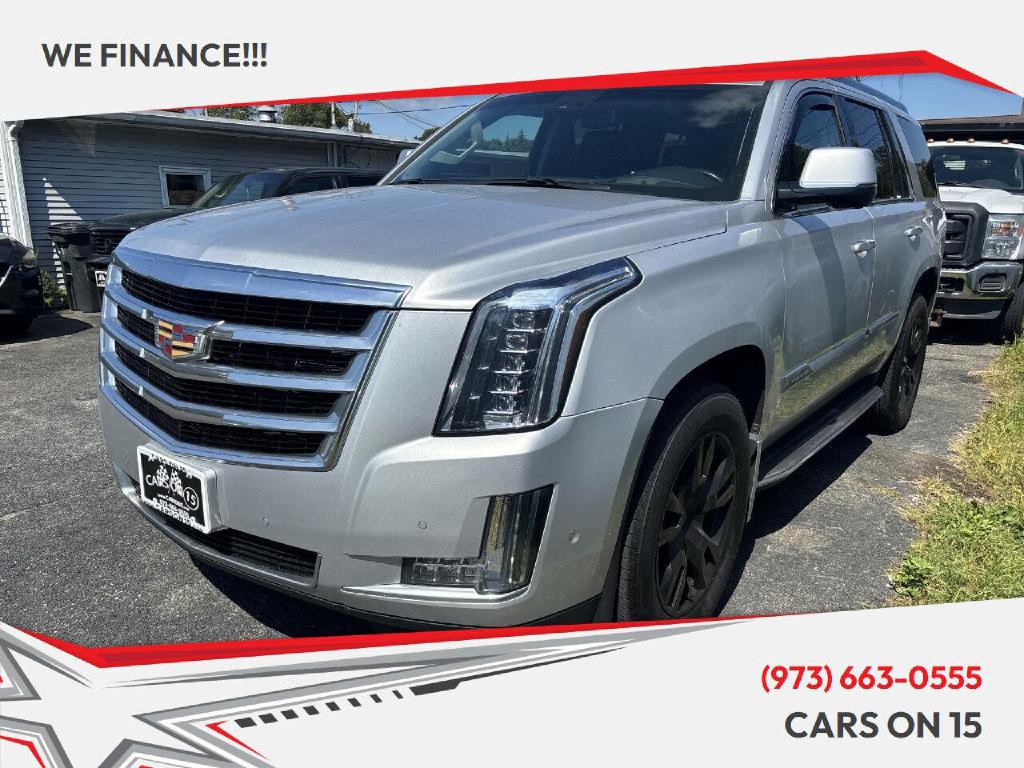 2017 Cadillac Escalade Image 1