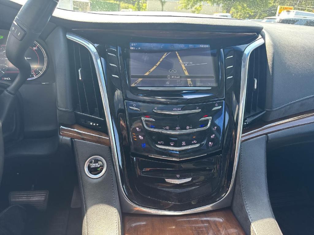 2017 Cadillac Escalade Image 22