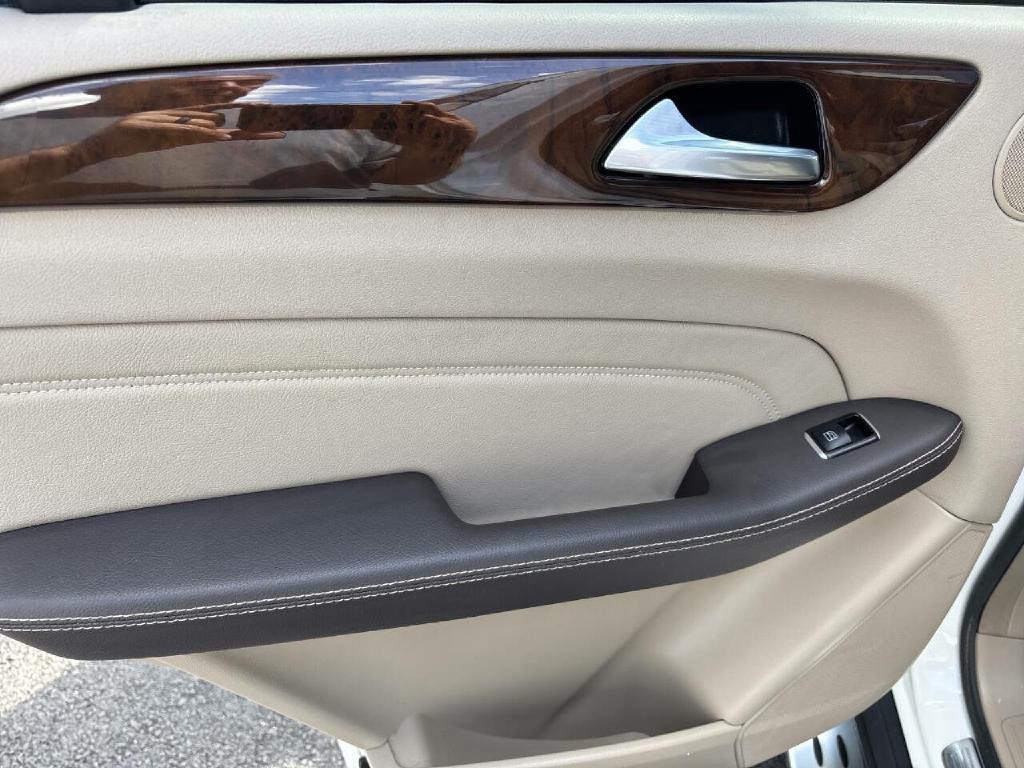 2015 Mercedes-Benz M-Class Image 12