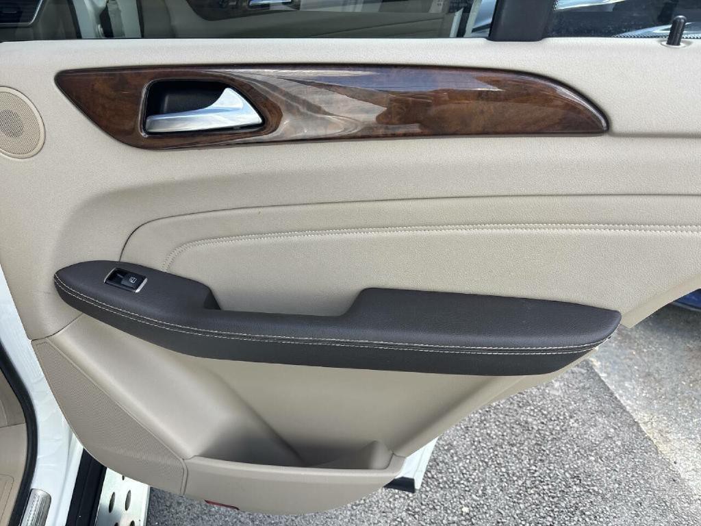 2015 Mercedes-Benz M-Class Image 18