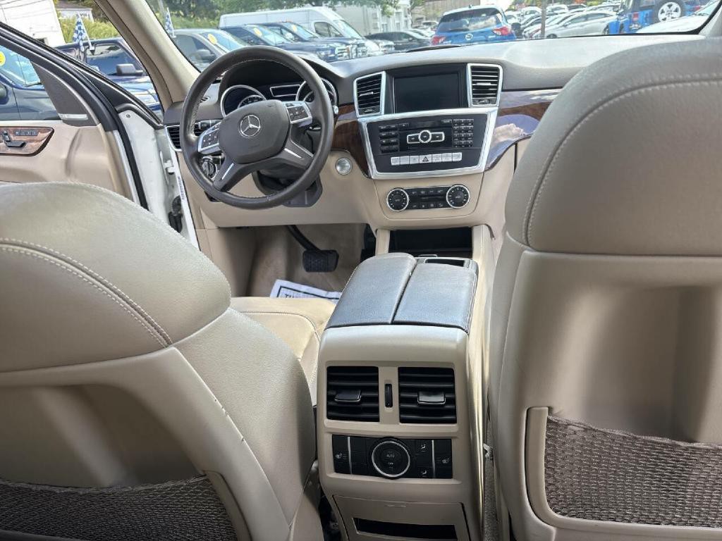 2015 Mercedes-Benz M-Class Image 19