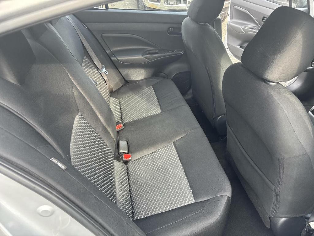 2020 Nissan Versa Image 10