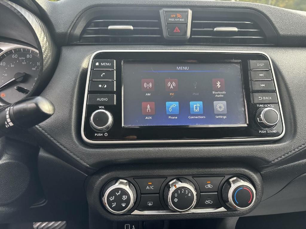 2020 Nissan Versa Image 13