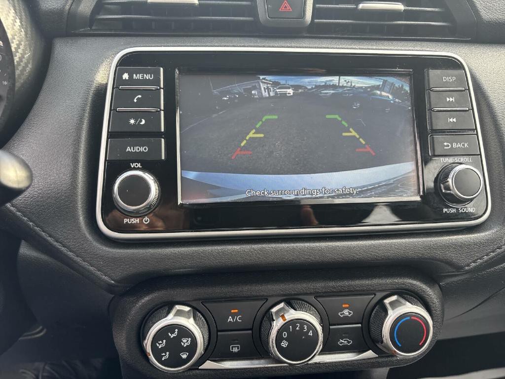 2020 Nissan Versa Image 14