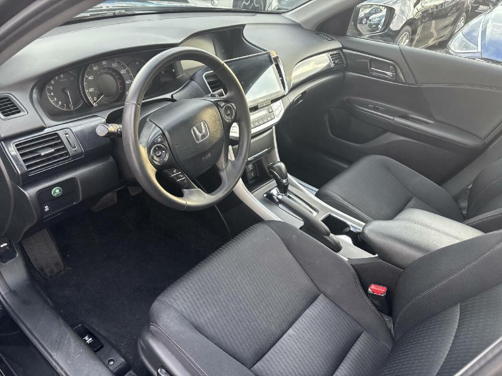 2015 Honda Accord Image 8