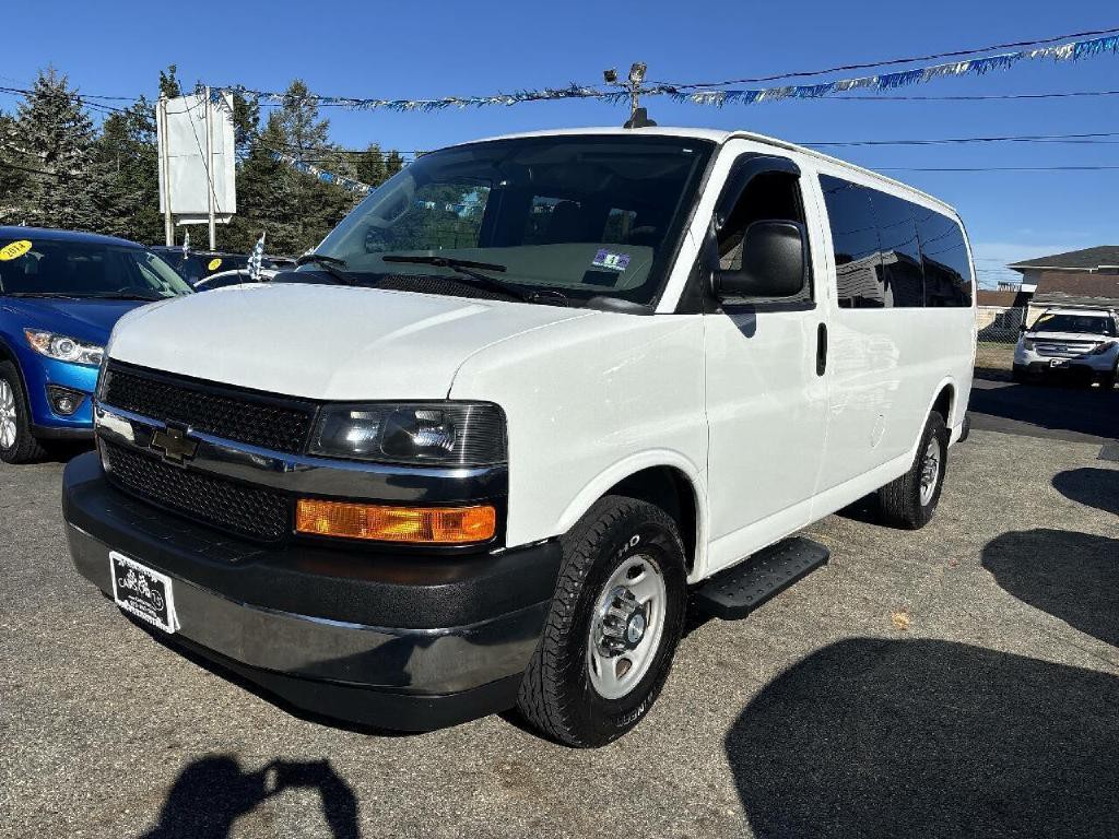 2017 Chevrolet Express Image 2