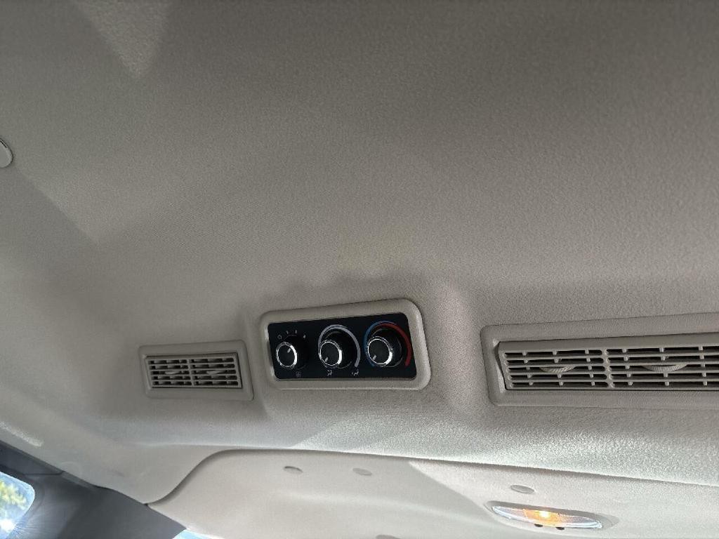 2017 Chevrolet Express Image 20