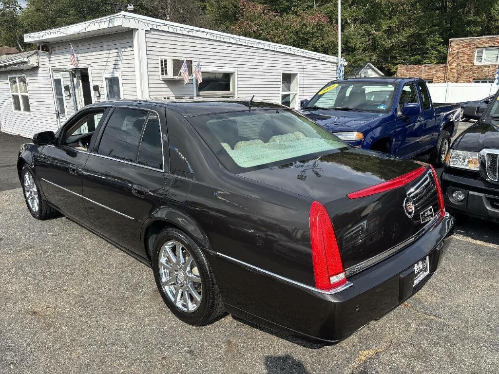 2008 Cadillac DTS Image 5