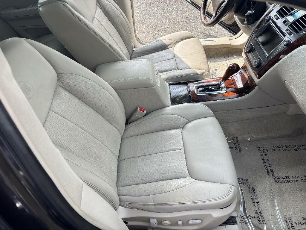 2008 Cadillac DTS Image 10