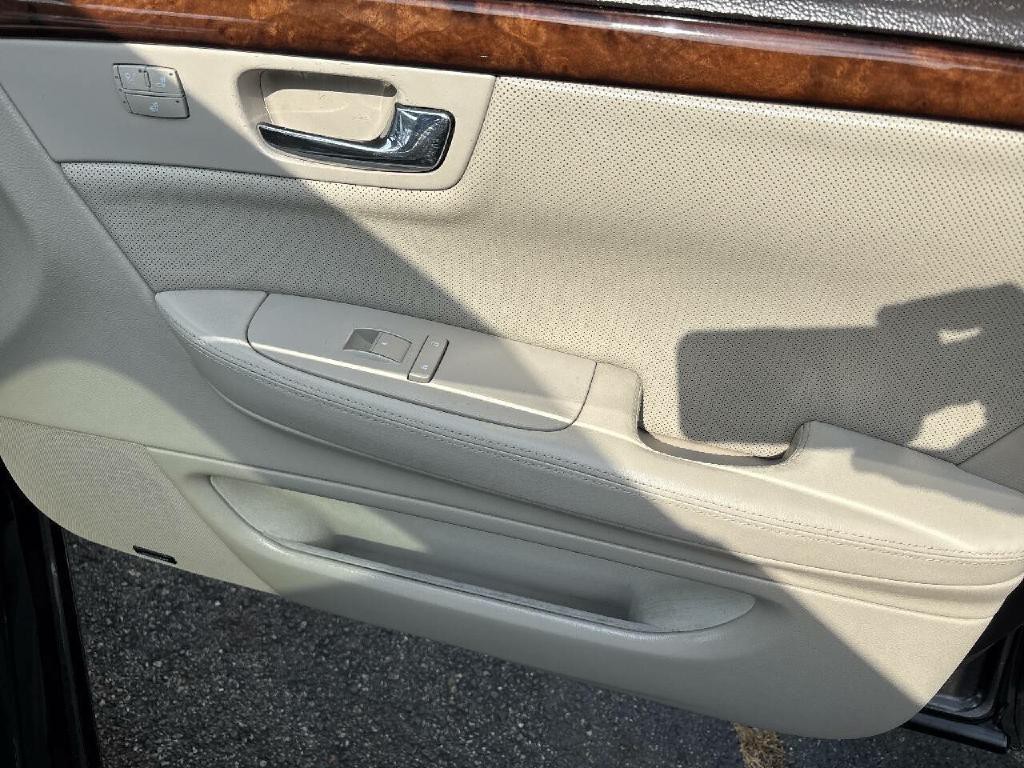 2008 Cadillac DTS Image 11