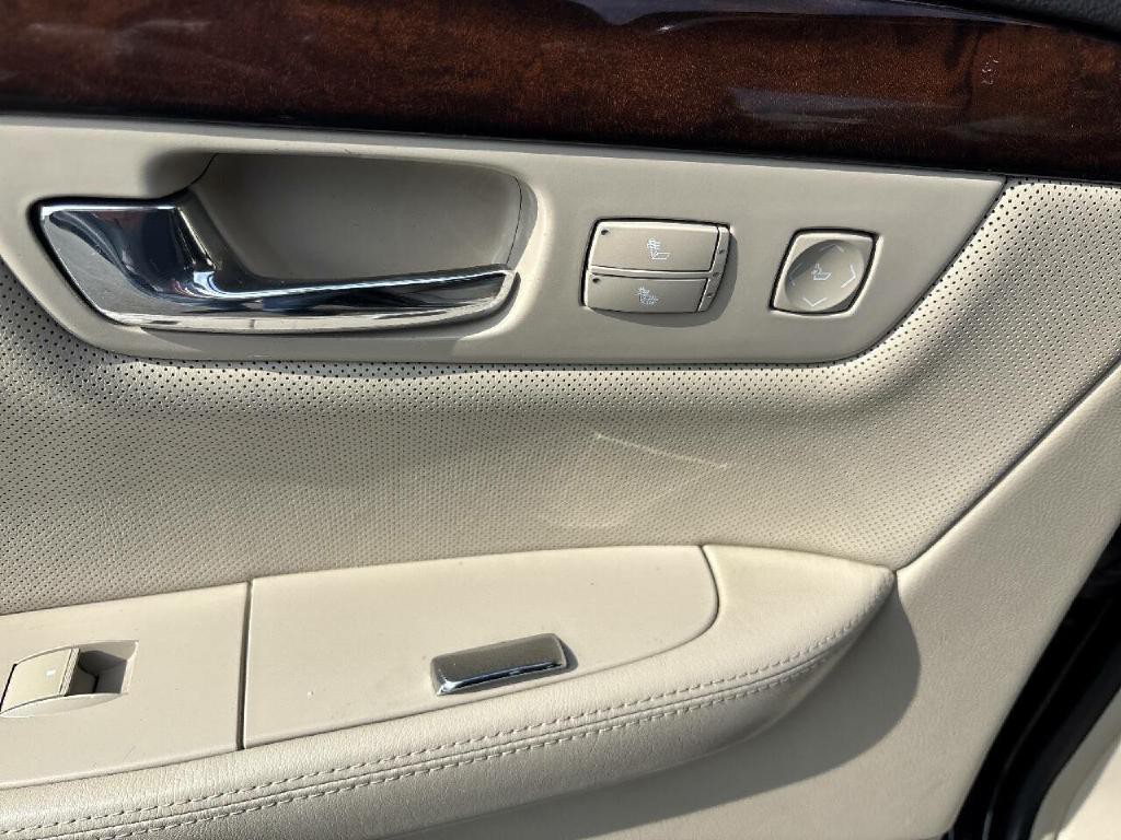 2008 Cadillac DTS Image 15