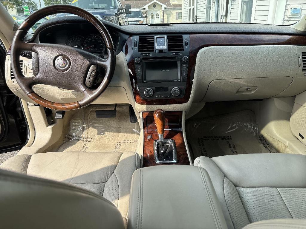 2008 Cadillac DTS Image 17