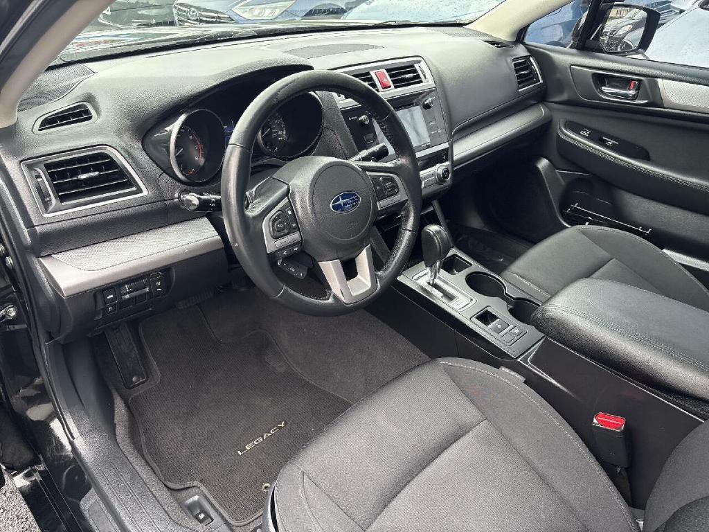 2015 Subaru Legacy Image 7