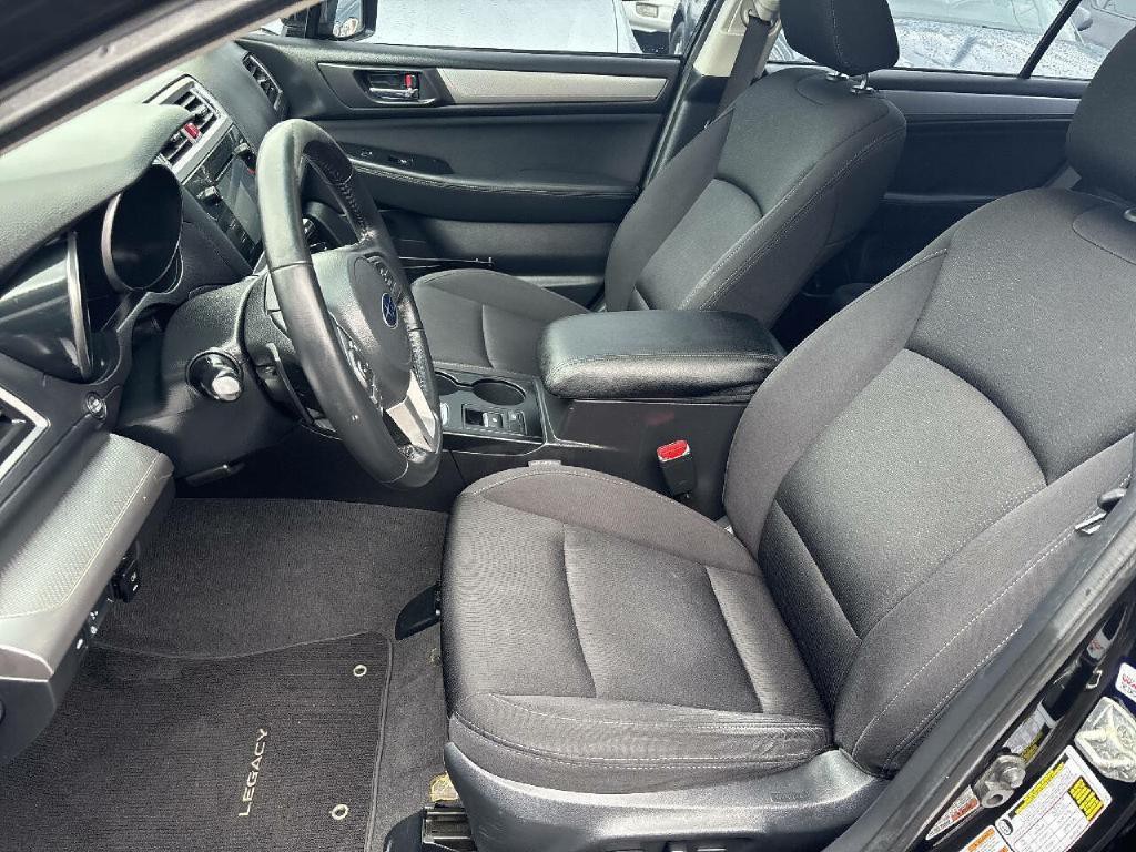 2015 Subaru Legacy Image 8
