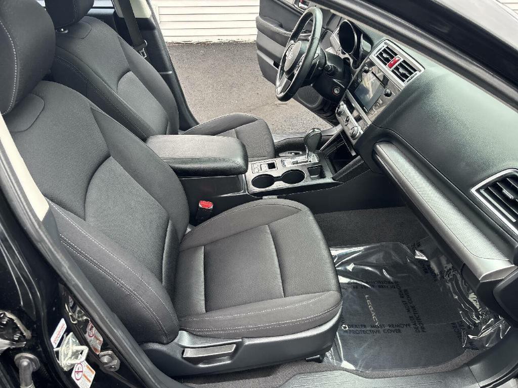 2015 Subaru Legacy Image 13