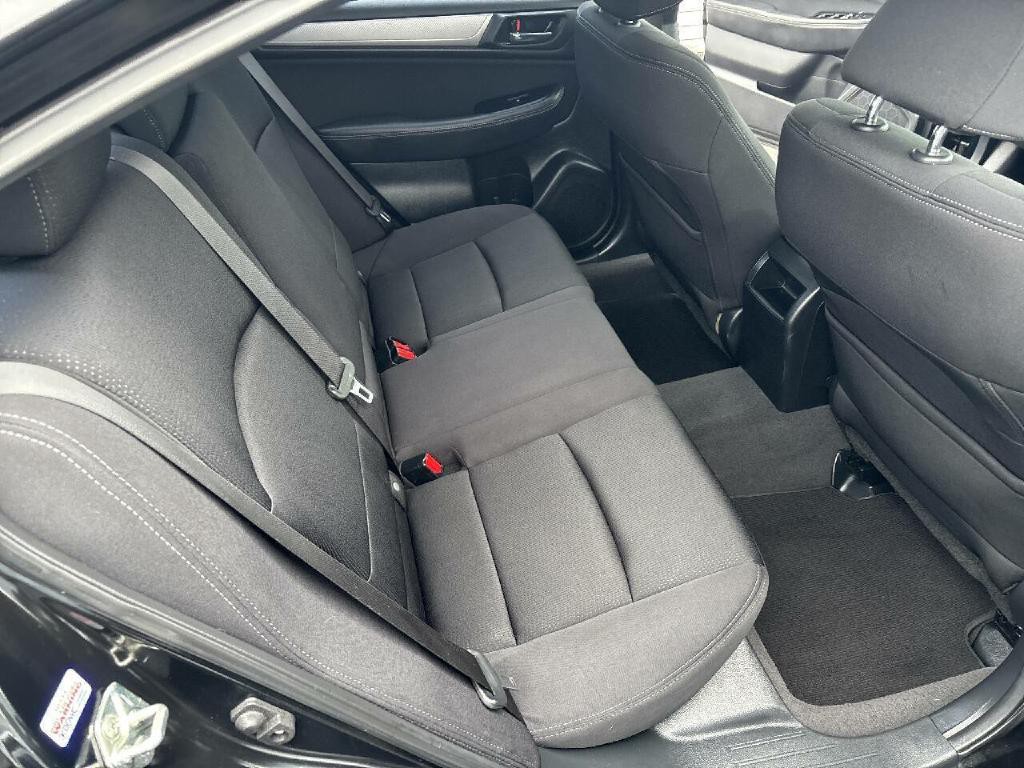 2015 Subaru Legacy Image 15