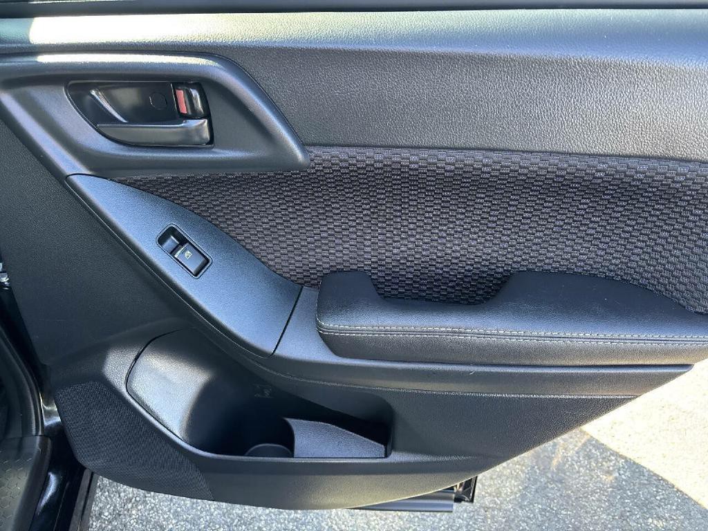 2018 Subaru Forester Image 17
