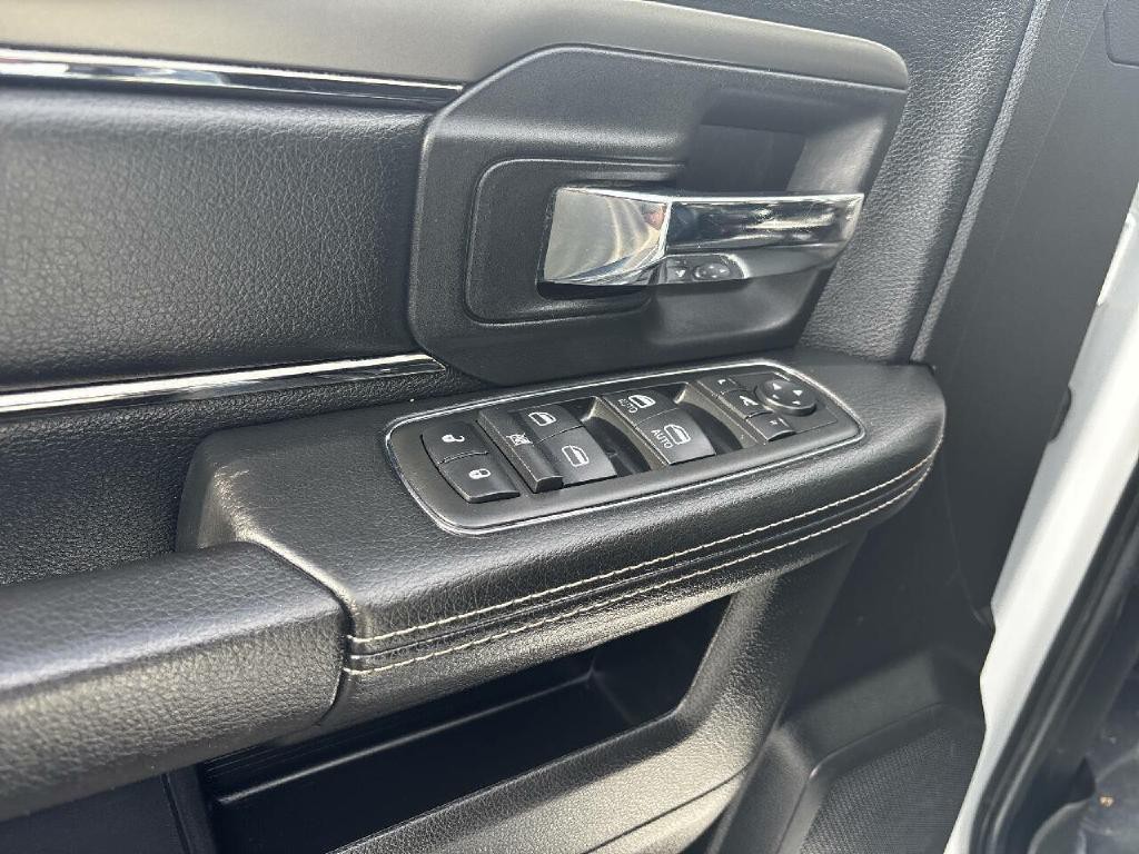 2014 RAM 1500 Image 12
