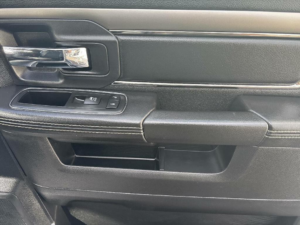 2014 RAM 1500 Image 16