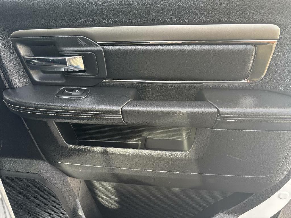 2014 RAM 1500 Image 18