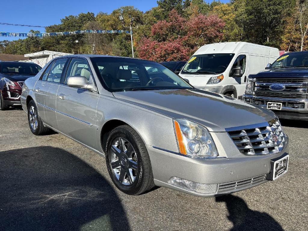 2007 Cadillac DTS Image 4