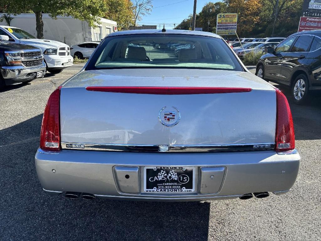 2007 Cadillac DTS Image 6