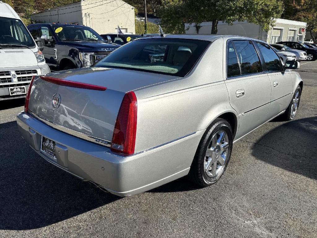 2007 Cadillac DTS Image 7