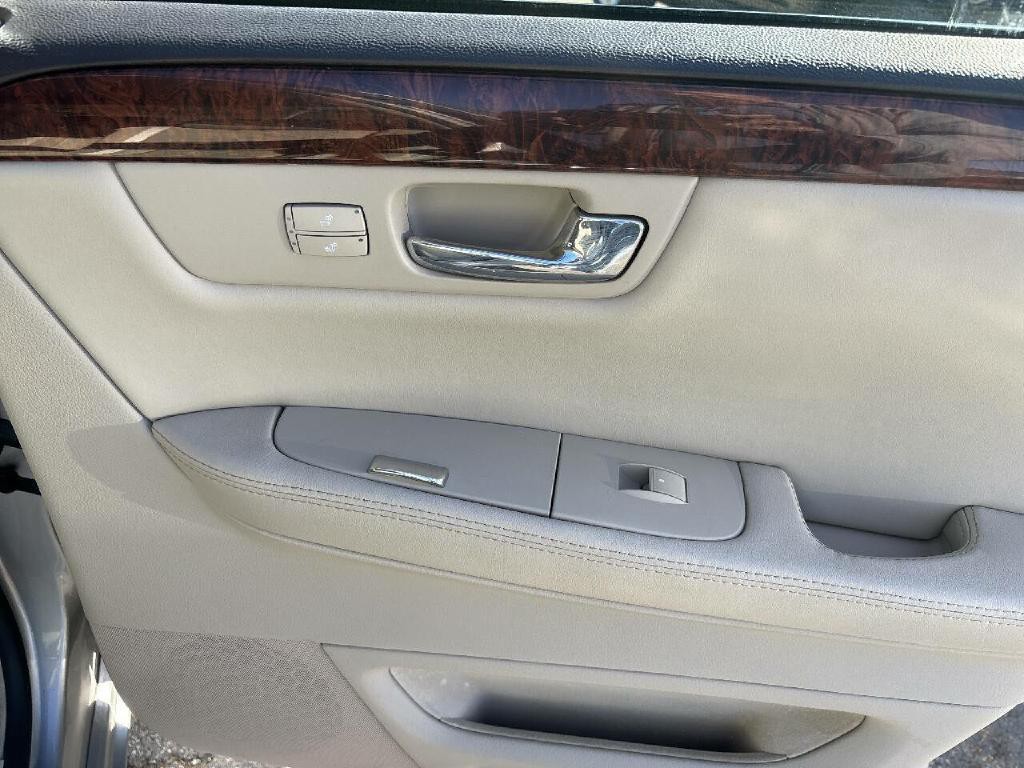 2007 Cadillac DTS Image 16