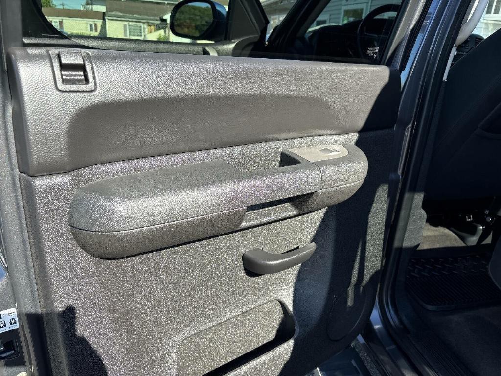 2011 Chevrolet Silverado 1500 Image 12