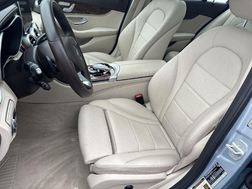 2016 Mercedes-Benz C-Class Image 9