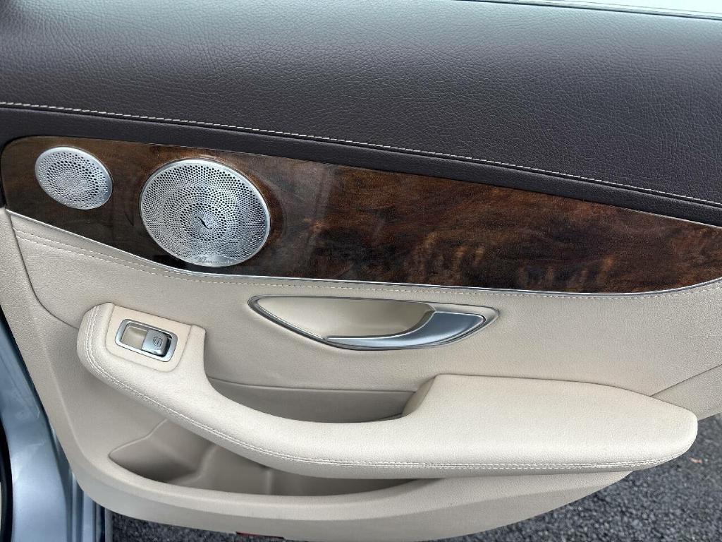2016 Mercedes-Benz C-Class Image 17