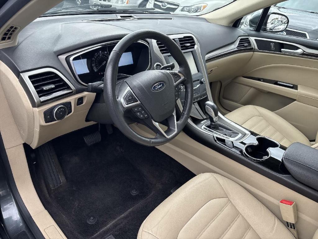 2015 Ford Fusion Image 10