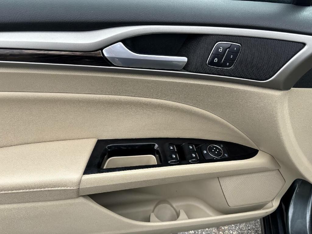 2015 Ford Fusion Image 14