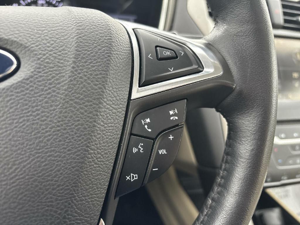 2015 Ford Fusion Image 16