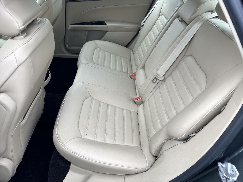 2015 Ford Fusion Image 17