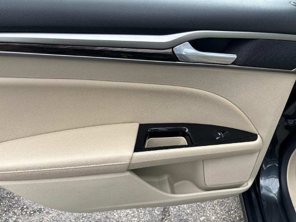 2015 Ford Fusion Image 21