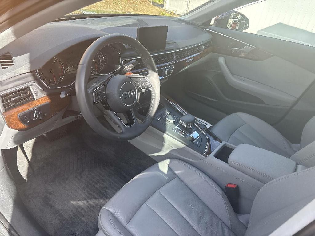 2017 Audi A4 Image 8
