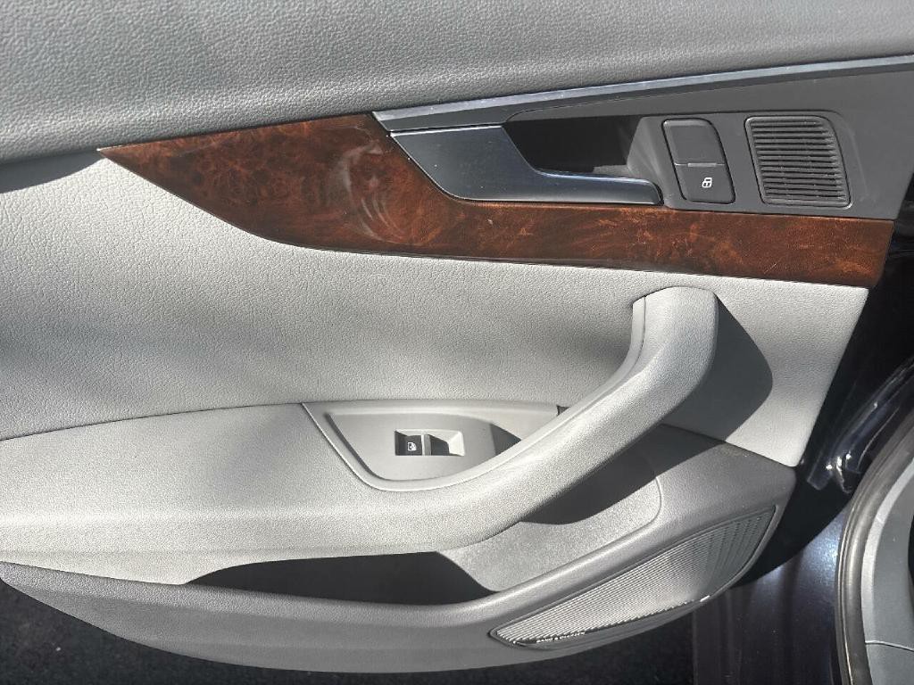 2017 Audi A4 Image 12