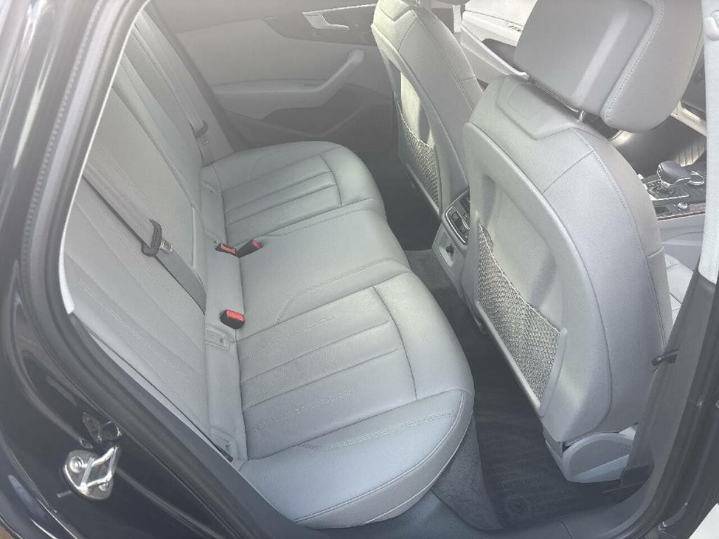 2017 Audi A4 Image 16